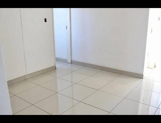 512M² BUSINESS TO LET IN BOKSBURG CENTRAL